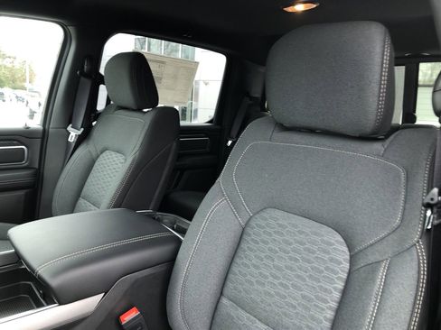 New 2026 RAM 1500 4x4 Crew Cab image 21