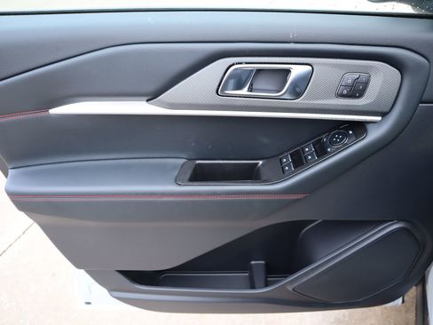 New 2026 Ford Explorer ST-Line w/ ST-Line Street Pack image 20