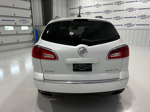 Used 2017 Buick Enclave Premium w/ Enclave Tuscan Edition FWD image 8