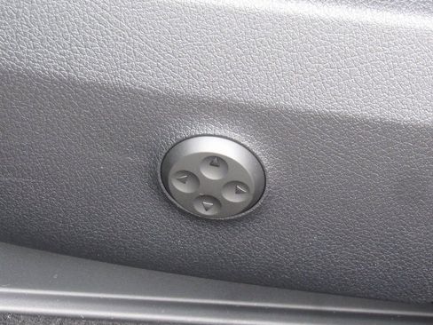 New 2026 Mercedes-Benz GLC 300 4MATIC image 11