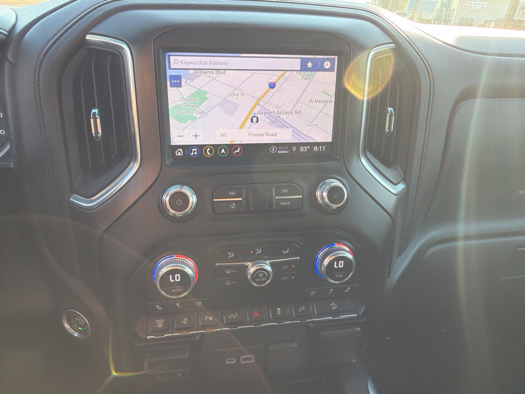 Used 2022 GMC Sierra 2500 AT4 w/ AT4 Preferred Package AWD/4WD image 9