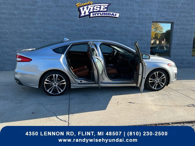Used 2020 Ford Fusion Titanium FWD image 9