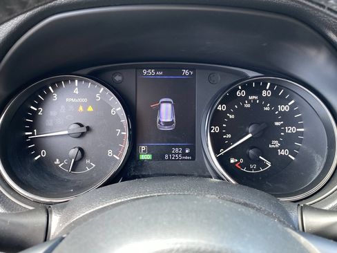 Used 2019 Nissan Rogue S w/ Special Edition Package FWD image 11