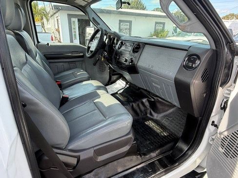 Used 2015 Ford F550 4x4 Regular Cab Super Duty image 16