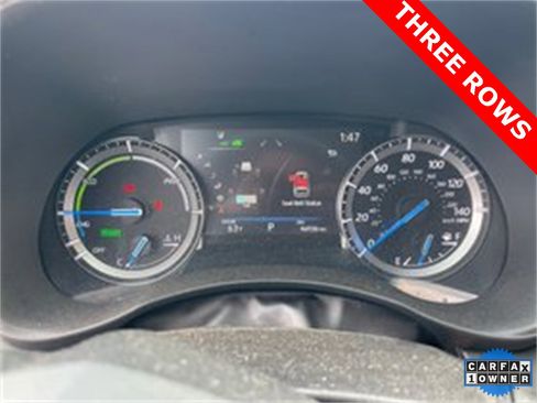 Used 2021 Toyota Highlander Limited image 3