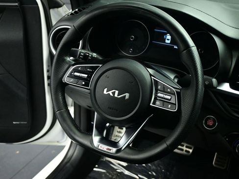 Used 2023 Kia Forte GT-Line w/ GT-Line Premium Package image 8