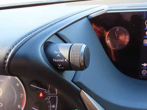 Used 2019 Lexus ES 350 w/ Premium Package image 28