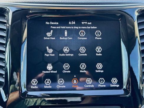 Used 2021 Jeep Cherokee Limited FWD image 16