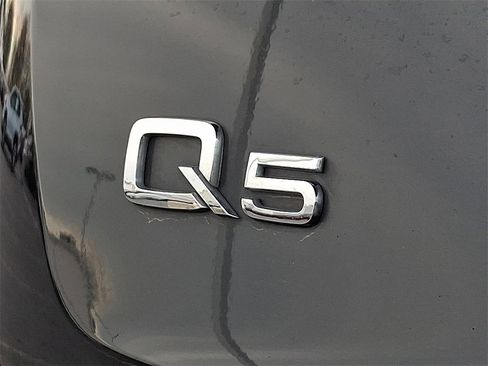 Used 2021 Audi Q5 2.0T Premium image 29