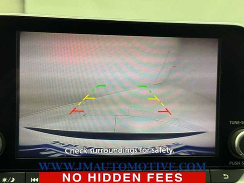 Used 2023 Nissan Rogue S image 29