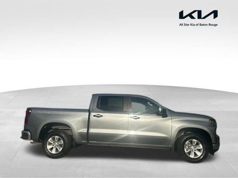 Used 2022 Chevrolet Silverado 1500 LT RWD image 1