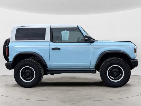 Used 2024 Ford Bronco Heritage Edition AWD/4WD image 4