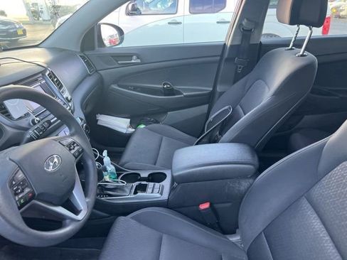 Used 2017 Hyundai Tucson SE image 18