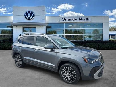 New 2025 Volkswagen Taos SE