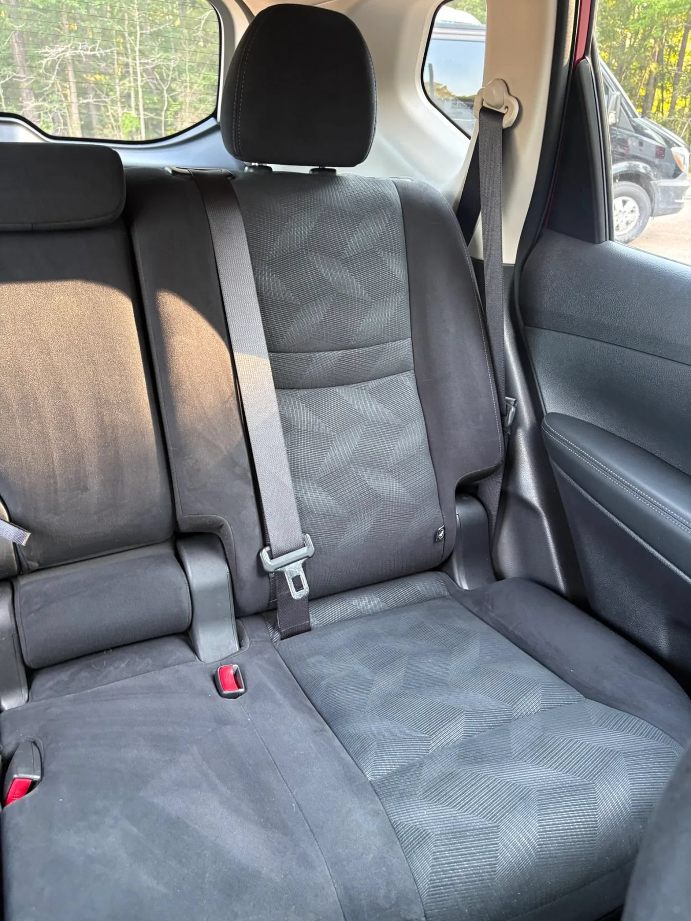 Used 2016 Nissan Rogue S AWD/4WD image 17