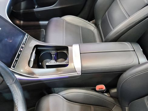 Used 2022 Mercedes-Benz C 300 4MATIC Sedan w/ Exclusive Trim Package image 16
