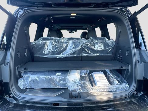 New 2026 INFINITI QX80 Autograph w/ Premium Cargo Package AWD/4WD image 29