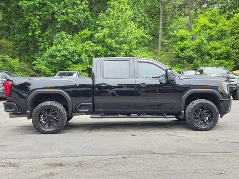 Used 2023 GMC Sierra 2500 Denali w/ Technology Package AWD/4WD image 8