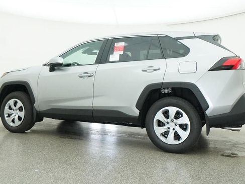 New 2025 Toyota RAV4 LE image 28