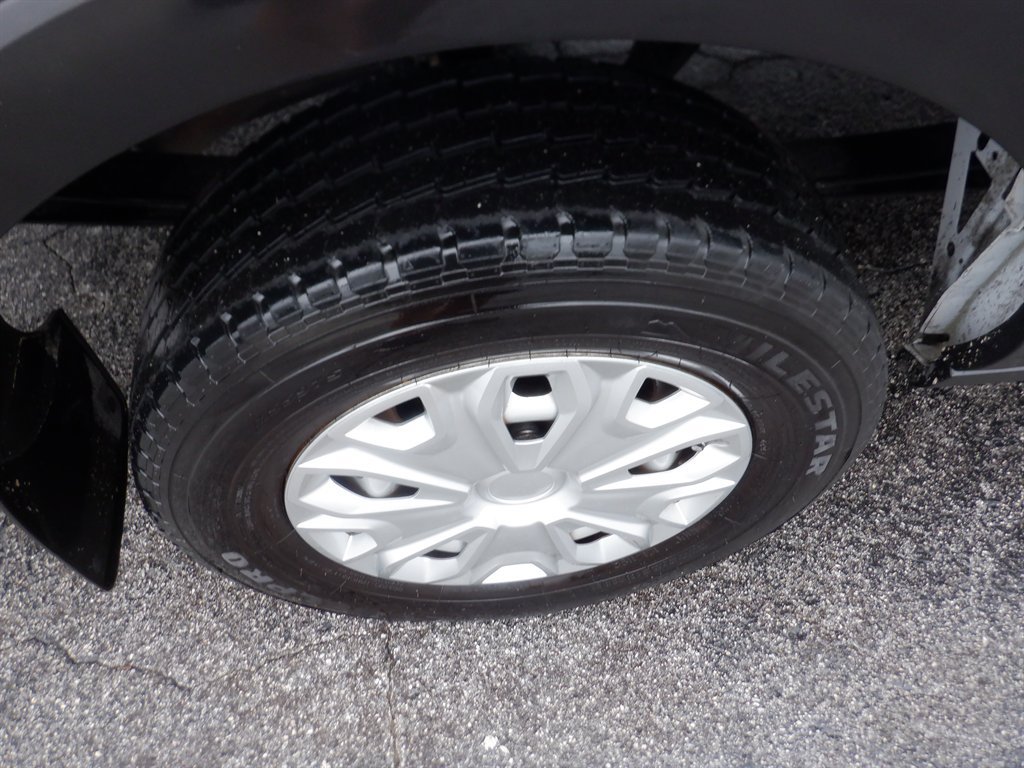 Used 2019 Ford Transit 250 148 Medium Roof RWD image 9