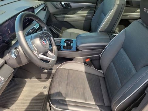 Used 2025 Buick Enclave Sport Touring w/ Power Package image 15