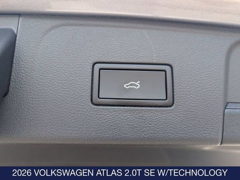 Used 2026 Volkswagen Atlas SE AWD/4WD image 30
