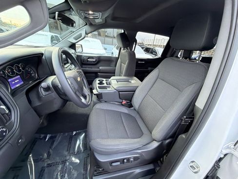 Used 2022 Chevrolet Silverado 1500 Custom w/ LPO, Blackout Package image 13