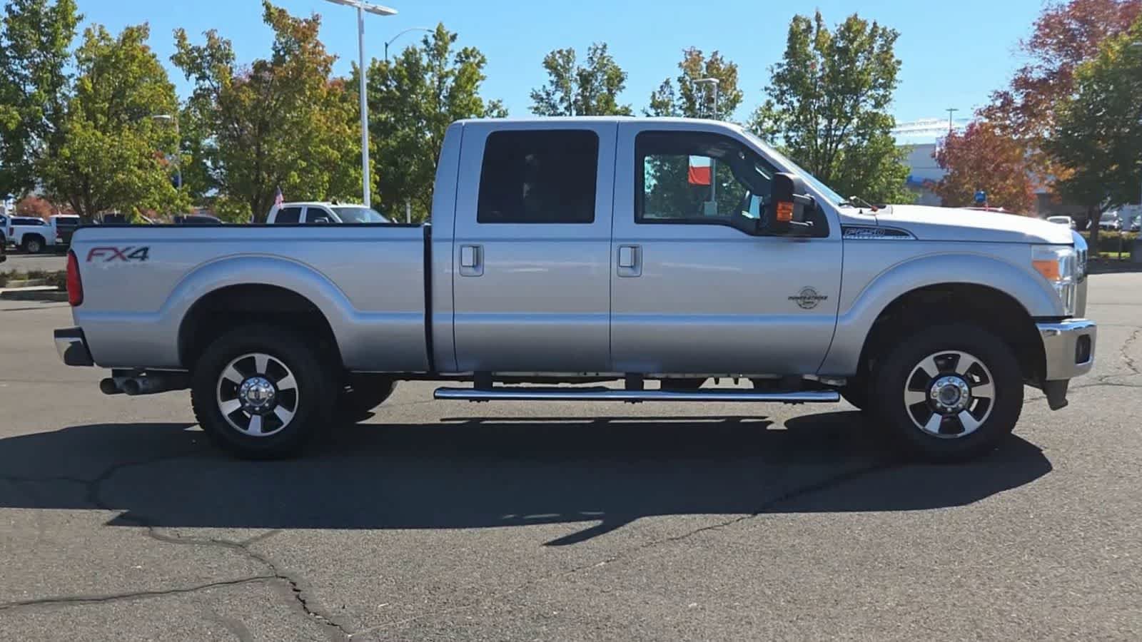 Used 2014 Ford F250 Lariat w/ Lariat Interior Package AWD/4WD image 9