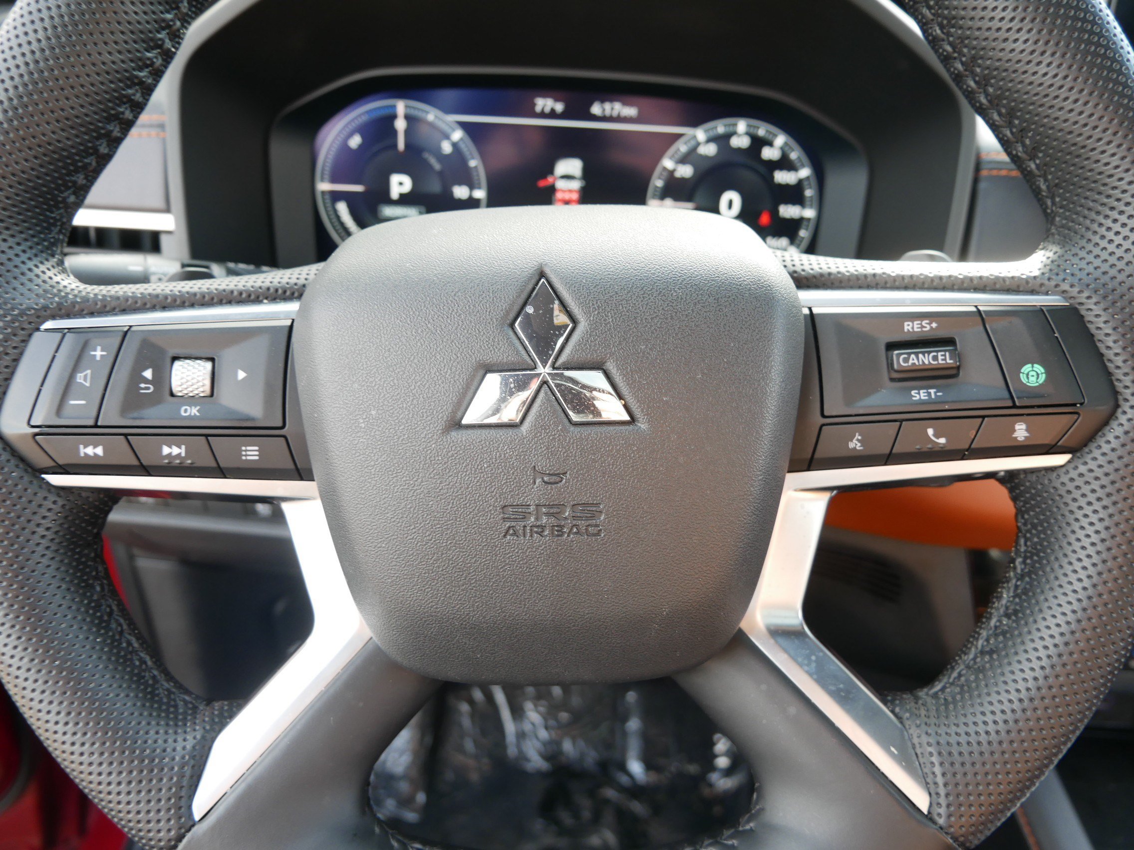 Used 2023 Mitsubishi Outlander SEL AWD/4WD image 25