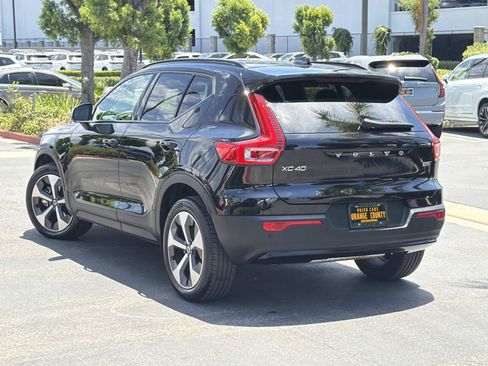 Certified 2026 Volvo XC40 B5 Plus AWD/4WD image 7