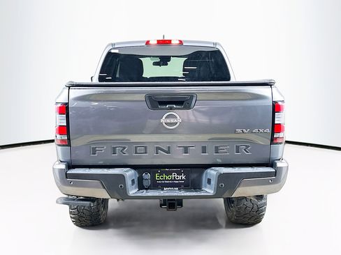 Used 2022 Nissan Frontier SV w/ Technology Package image 7