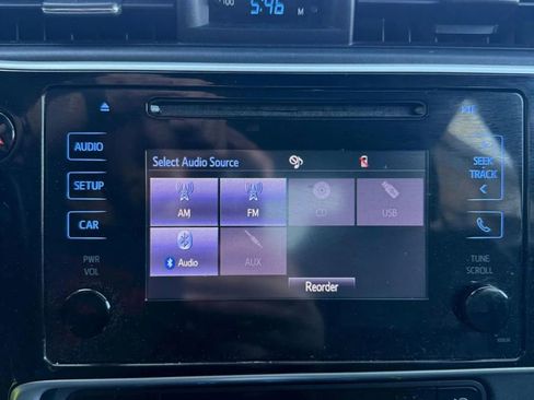 Used 2017 Toyota Corolla SE image 13