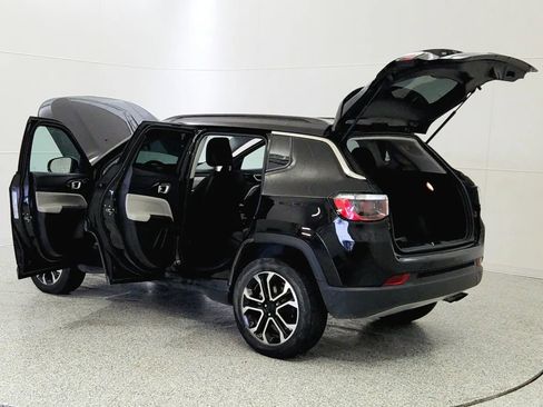 Used 2022 Jeep Compass Limited image 11