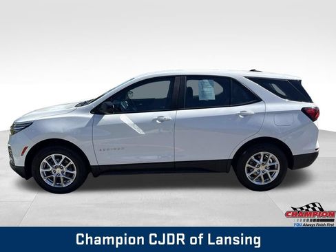 Used 2023 Chevrolet Equinox LS AWD/4WD image 4
