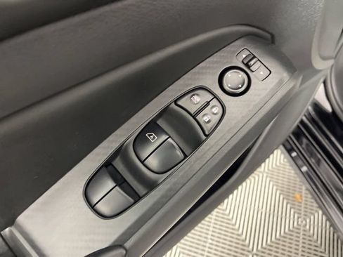 Used 2024 Nissan Altima 2.5 SV FWD image 30