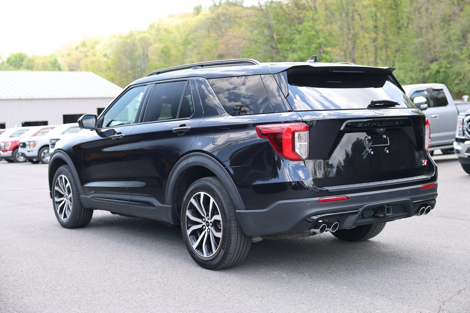 Certified 2023 Ford Explorer ST AWD/4WD image 6