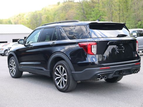 Used 2023 Ford Explorer ST AWD/4WD image 6