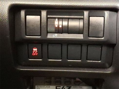 Used 2019 Subaru Impreza 2.0i image 22