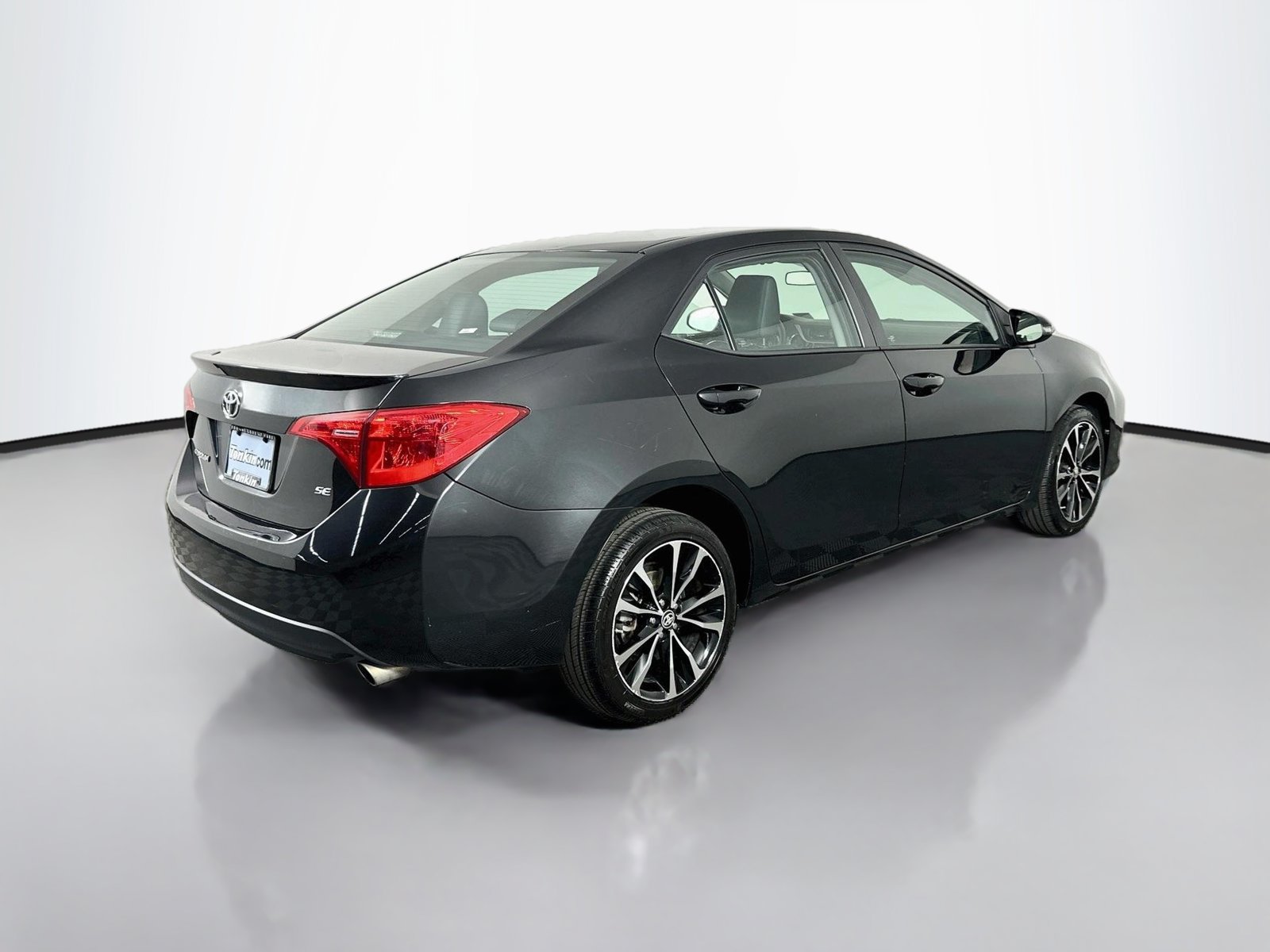 Used 2017 Toyota Corolla SE FWD image 7