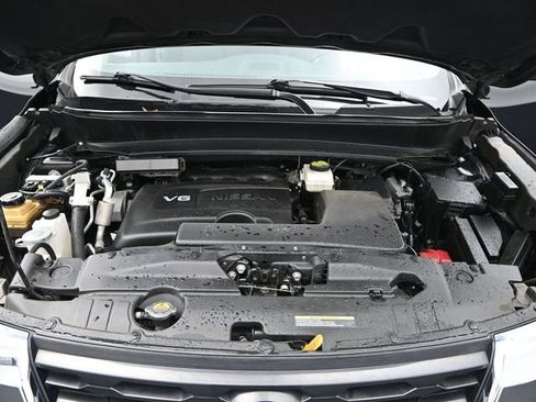 Used 2020 Nissan Pathfinder SV image 15