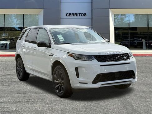 New 2025 Land Rover Discovery Sport S image 4