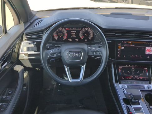 Used 2025 Audi Q7 3.0T Premium Plus image 16