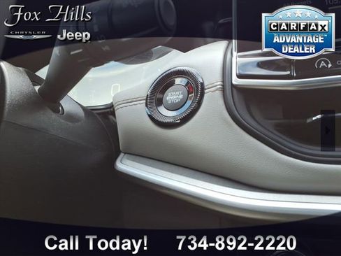 Used 2026 Jeep Compass Limited image 23