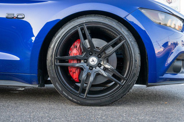 Used 2016 Ford Mustang GT Premium w/ Black Accent Package RWD image 18