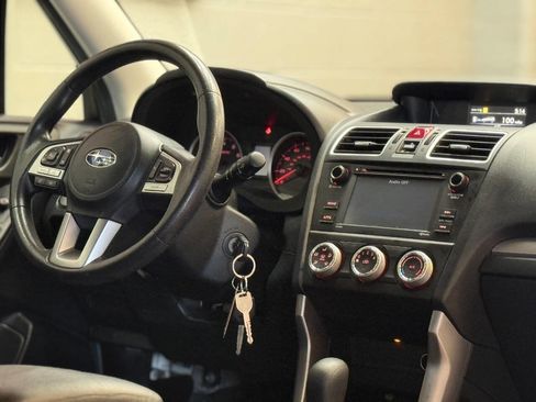 Used 2018 Subaru Forester 2.5i w/ Alloy Wheel Package AWD/4WD image 4