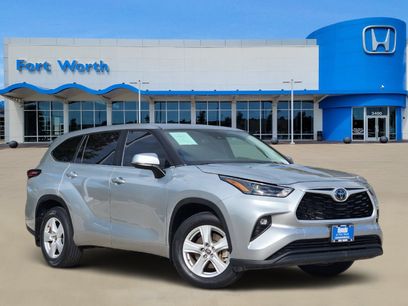 Used 2024 Toyota Highlander LE