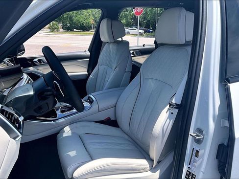 New 2026 BMW X5 M60i AWD/4WD image 8