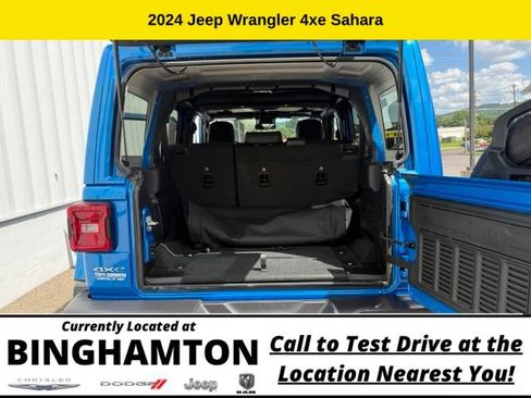 Used 2024 Jeep Wrangler Unlimited Sahara w/ Safety Group AWD/4WD image 24