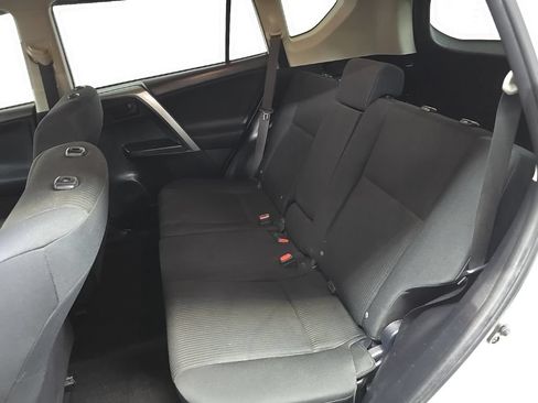 Used 2017 Toyota RAV4 LE w/ All Weather Liner Package AWD/4WD image 31