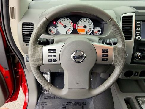 Used 2019 Nissan Frontier Desert Runner RWD image 13